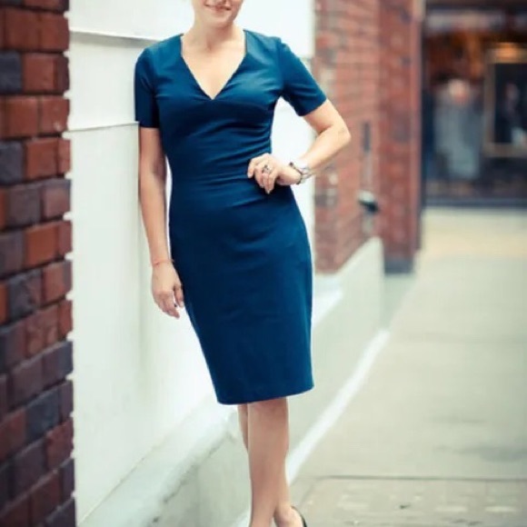 EUC Roland Mouret for Banana Republic - SZ 2 - Navy - Picture 8 of 8